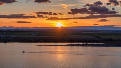 Columbia glass moses lake