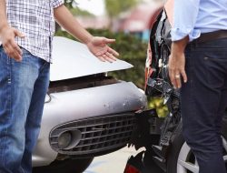 When to Get a Lawyer After a Car Accident
