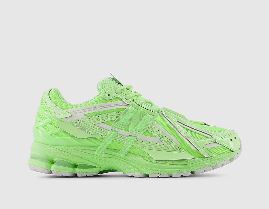 Wide walking shoes for men